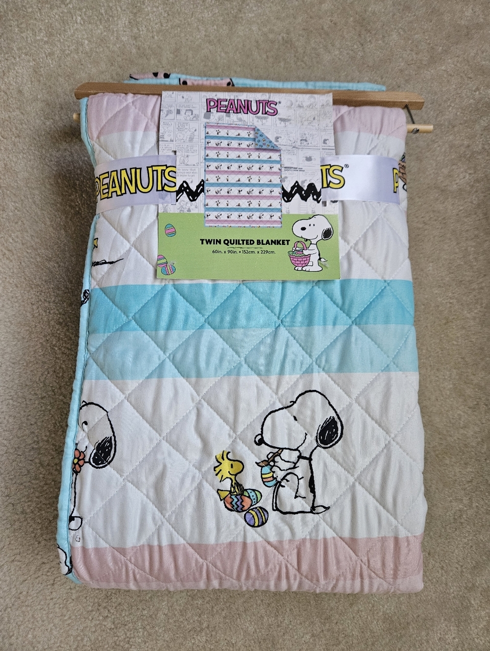 Snoopy/Woodstock Quited blanket - NWT **READ